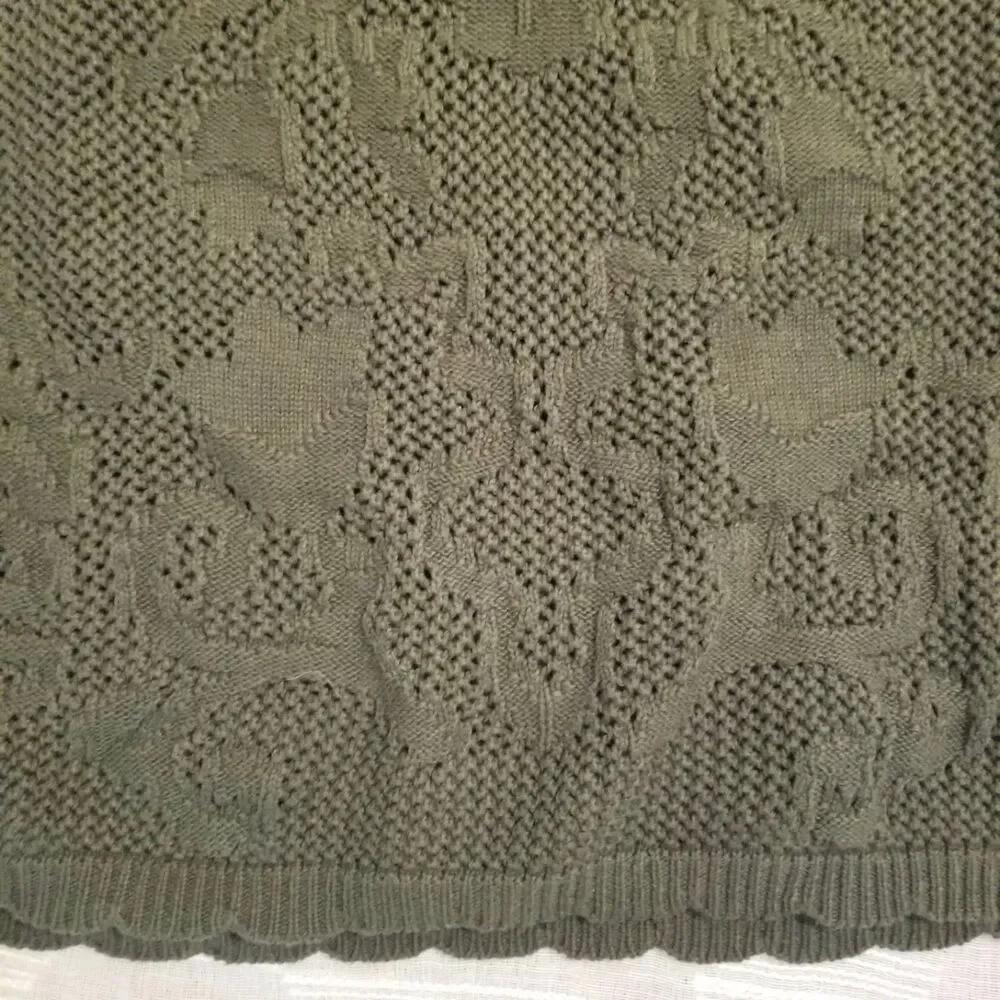 NWT Disturbia Tulip Jacquard Knit Crop Top - Picture 7 of 9